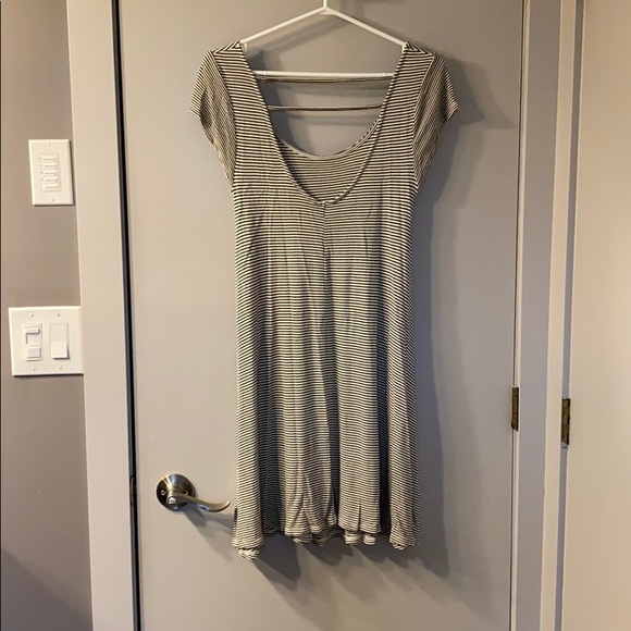 American Eagle Black and White Striped Sundress - Picture 5 of 5